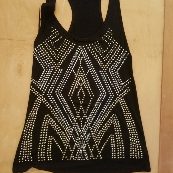 🍍3/$20 Beaded Tank - Picture 5 of 5
